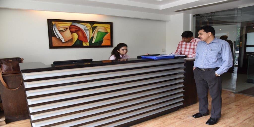 The Madison Hotel Új-Delhi Kültér fotó