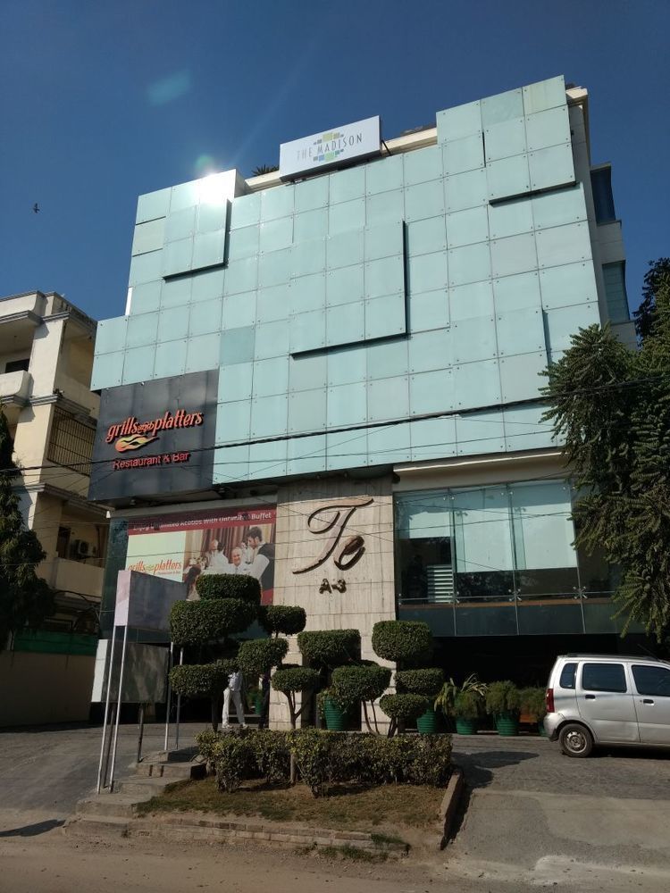 The Madison Hotel Új-Delhi Kültér fotó