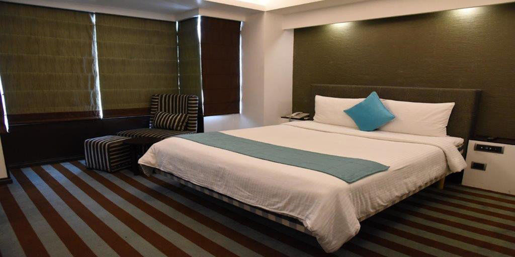 The Madison Hotel Új-Delhi Kültér fotó